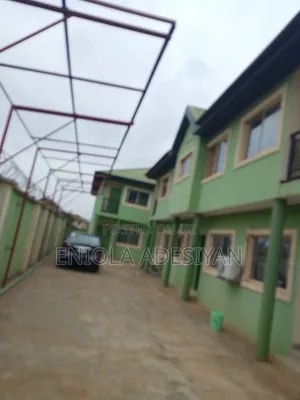 Furnished 2bdrm Block of Flats in Goriola, Erunwe for rent