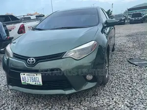 Toyota Corolla LE Eco Premium 4dr Sedan (1.8L 4cyl CVT) 2015 Green