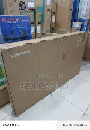 Samsung 55-Inch QLED Smart TV – Upgrade Your Home Cinema