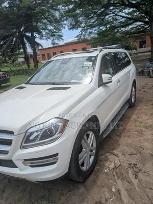 Mercedes-Benz GL-Class GL450 4MATIC 4dr SUV AWD (4.7L 8cyl Turbo 7A)