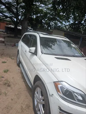 Mercedes-Benz GL-Class GL450 4MATIC 4dr SUV AWD (4.7L 8cyl Turbo 7A)