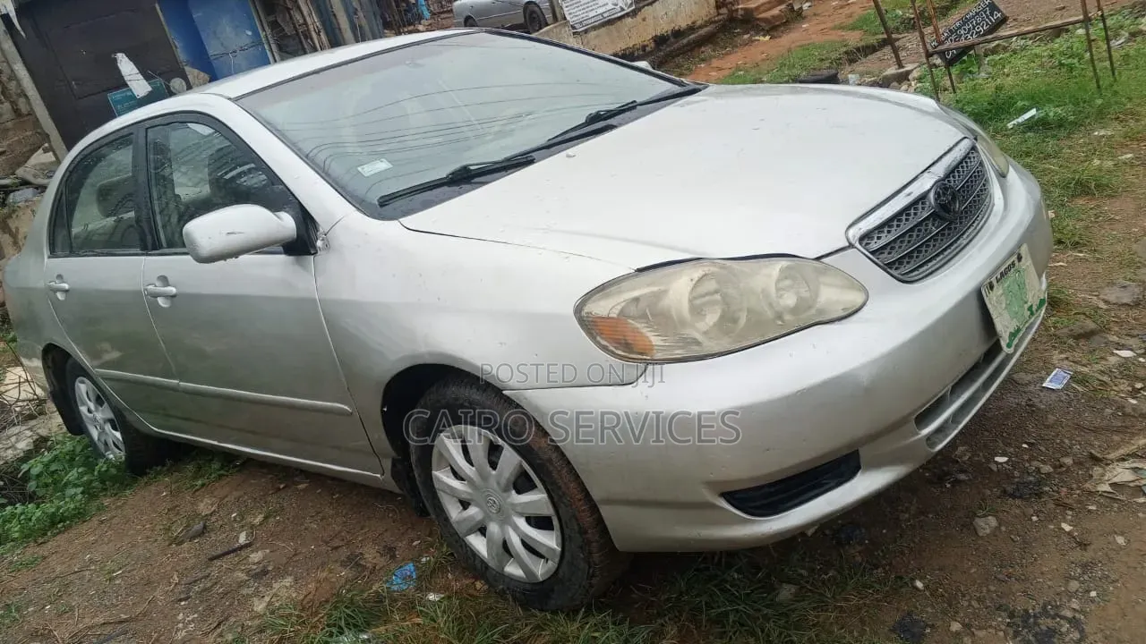 Toyota Corolla 2004 Silver