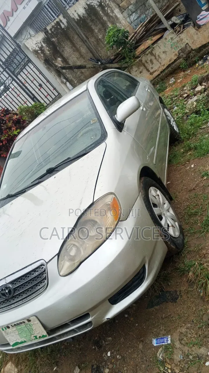 Toyota Corolla 2004 Silver