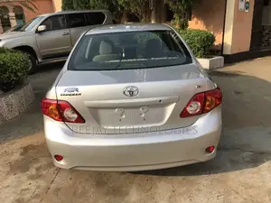 Toyota Corolla 1.8 LE 2008 Silver