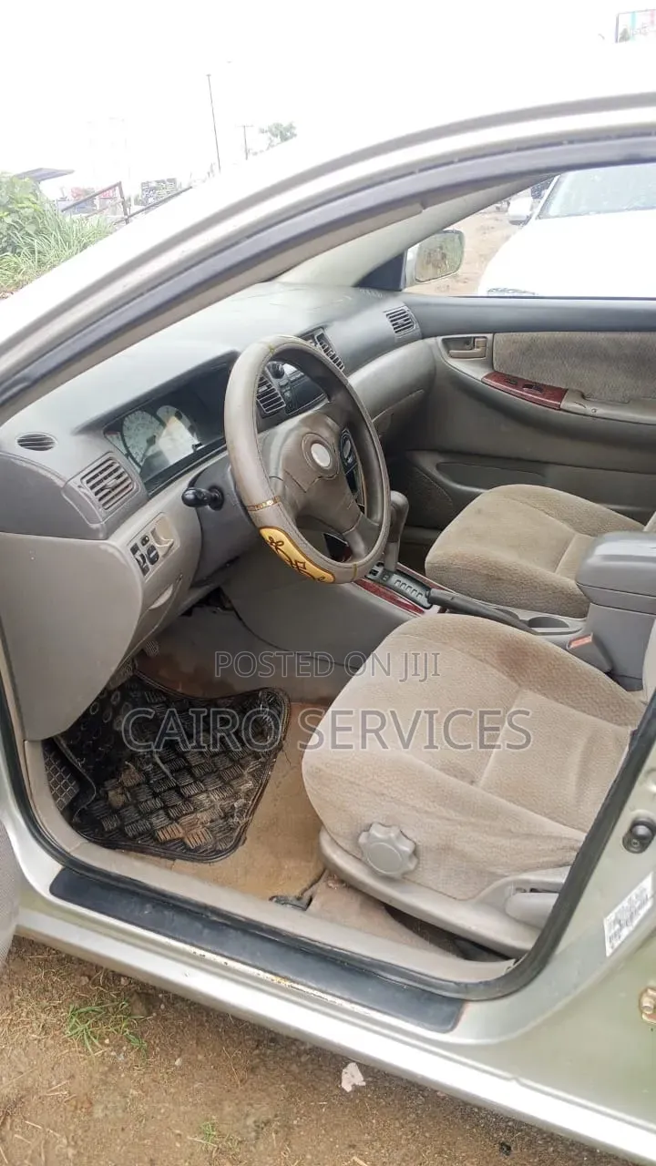 Toyota Corolla 2004 Silver