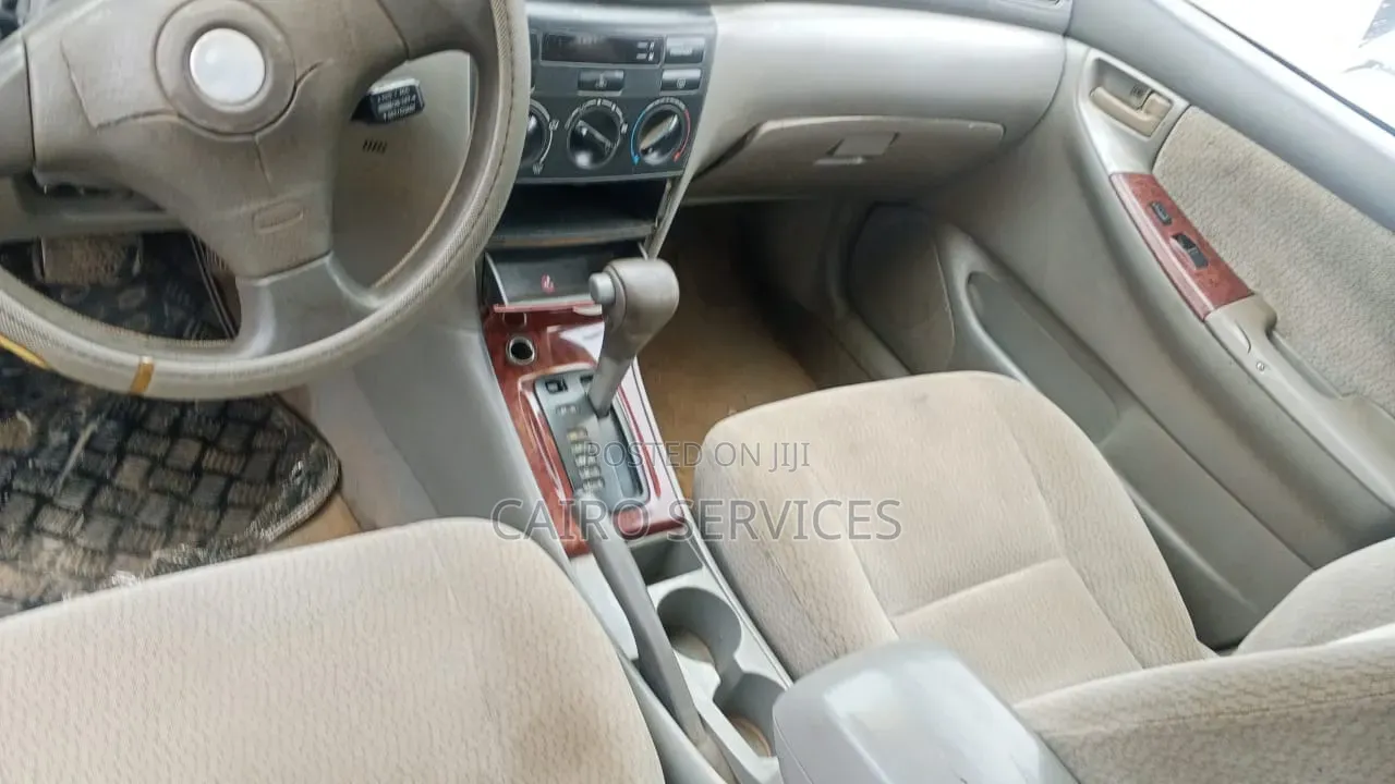 Toyota Corolla 2004 Silver