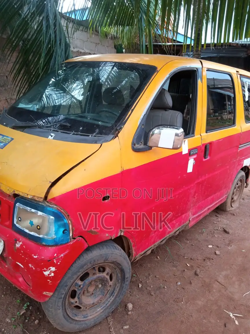 Suzuki APV Minibus 2012 Red