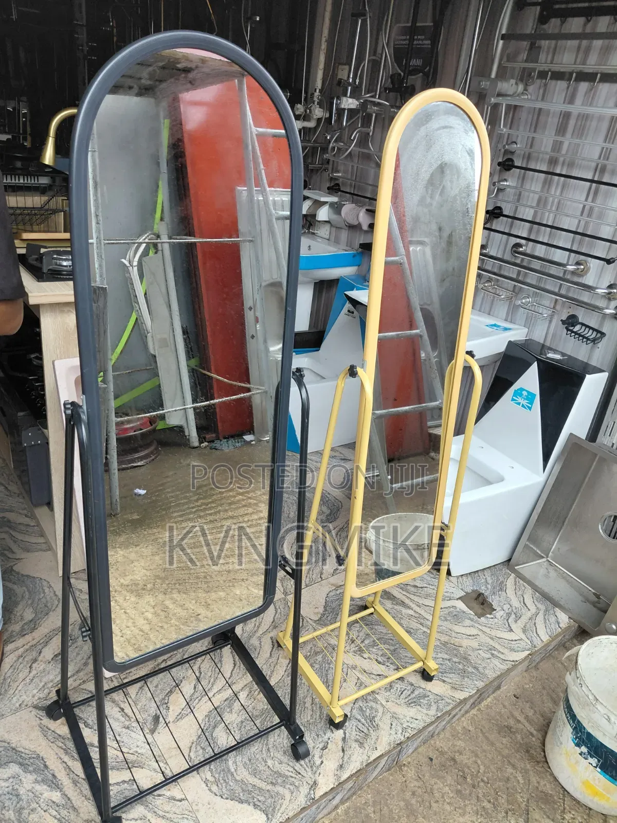Standing Movable Mirror