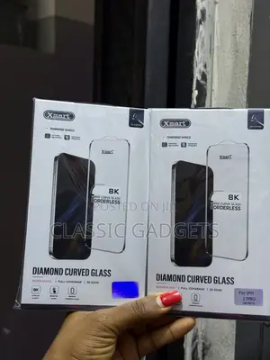 XMART Borderless Clear Screen Protector for iPhone 17 Pro
