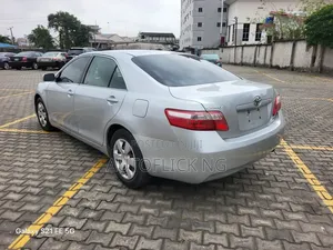 Toyota Camry LE 4dr Sedan (2.4L 4cyl 5A) 2007 Silver