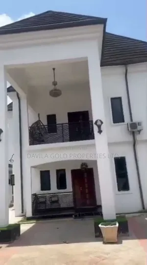 6bdrm Duplex in Benin City for sale