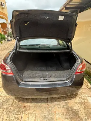 Nissan Altima Sedan 2.5 2013 Gray