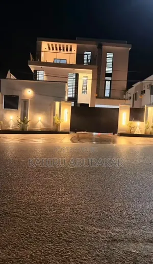 6bdrm Duplex in Apo Resettlement for sale
