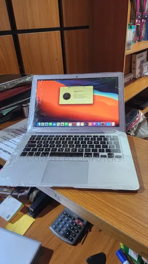 Laptop Apple MacBook Pro 2015 4GB Intel Core i5 SSD 128GB