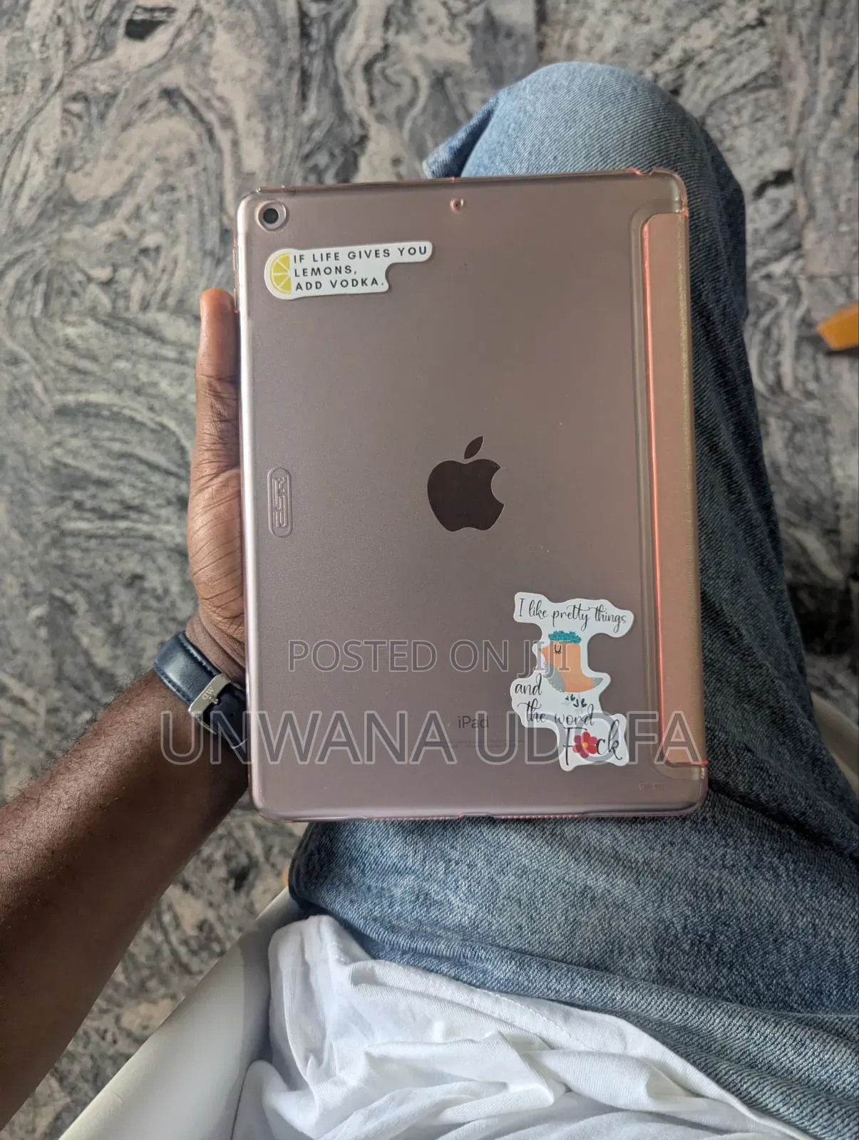 Apple iPad 9.7 32 GB Gray
