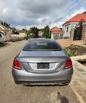 Mercedes-Benz C300 2016 Gray