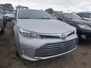 Toyota Avalon Limited 4dr Sedan (3.5L 6cyl 6A) 2014 Silver