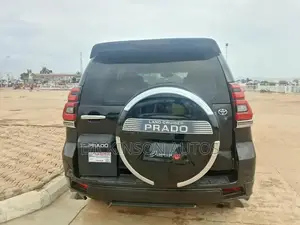 Toyota Land Cruiser 2009 Black