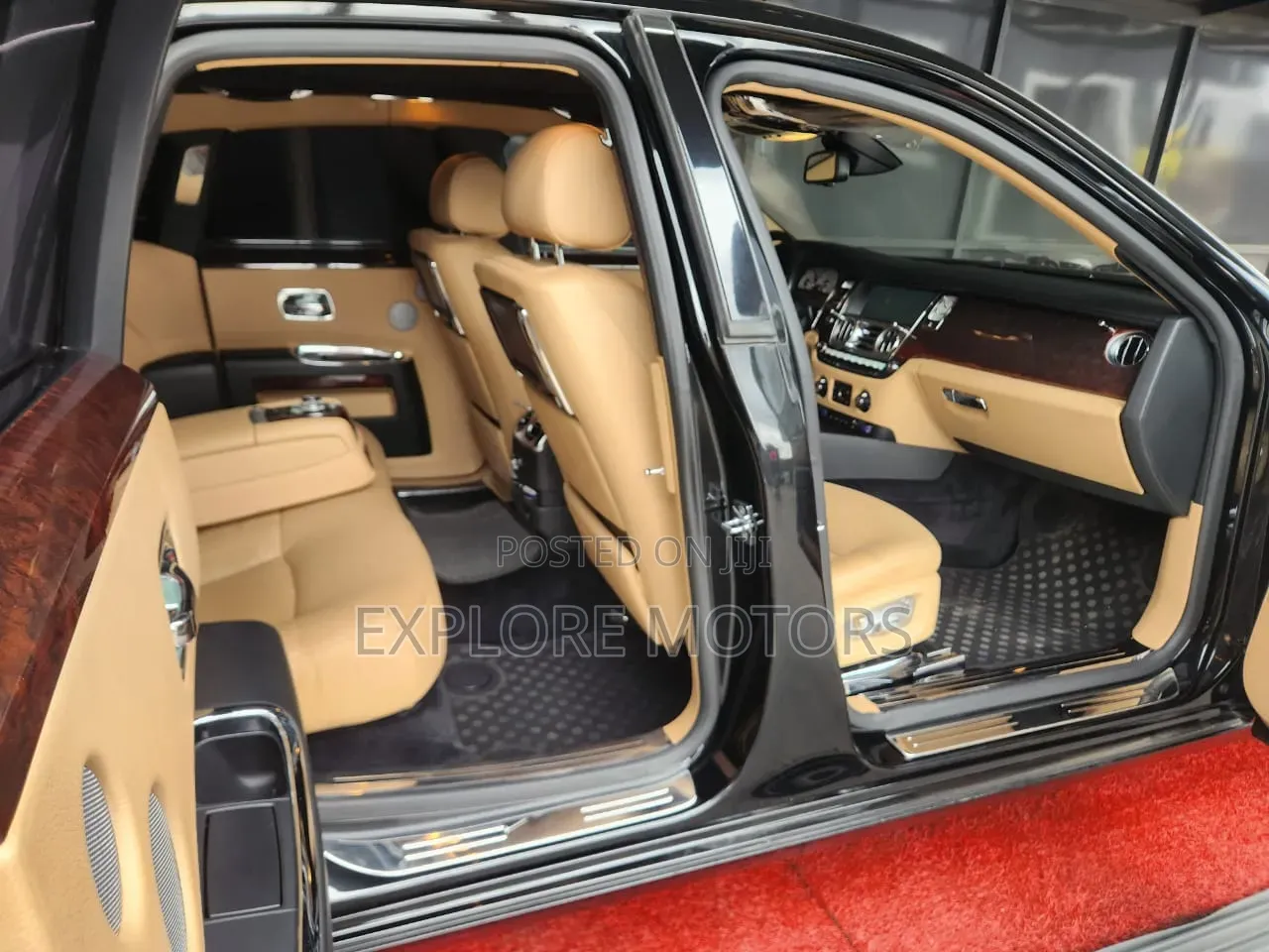 Rolls-Royce Ghost Base 2011 Black