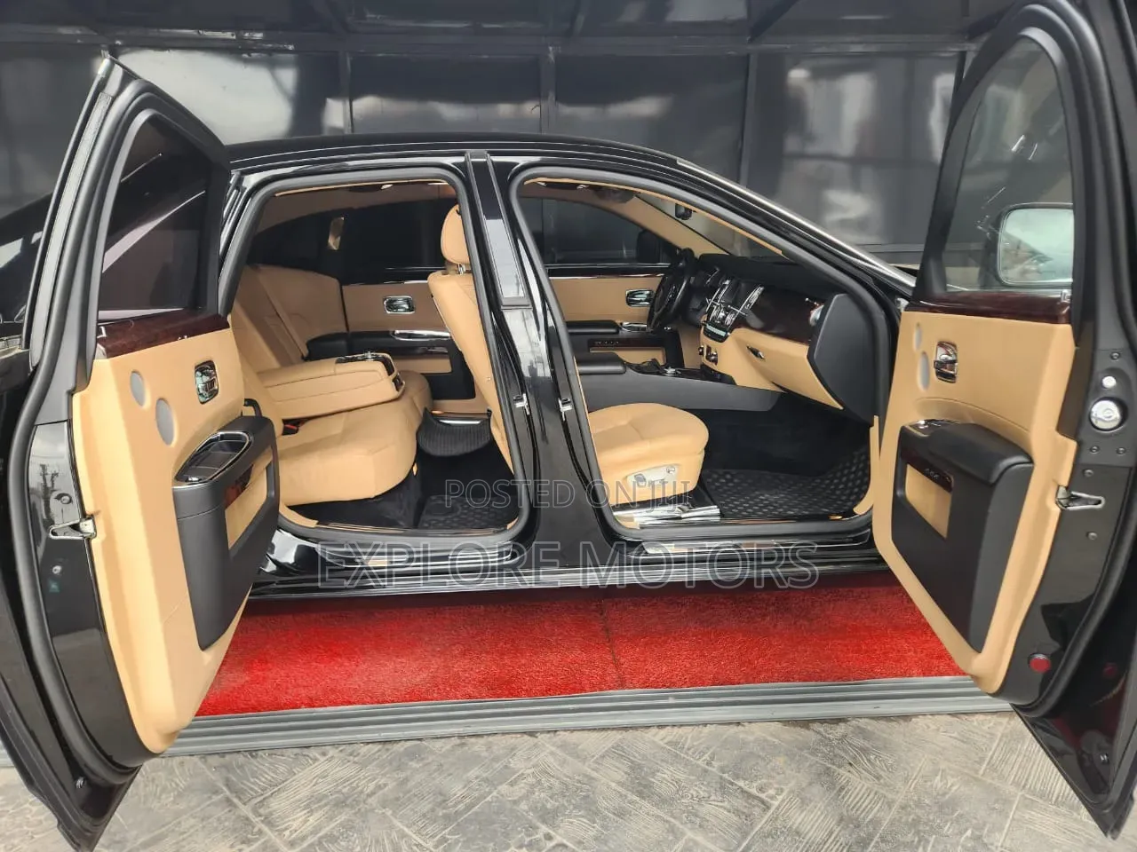 Rolls-Royce Ghost Base 2011 Black