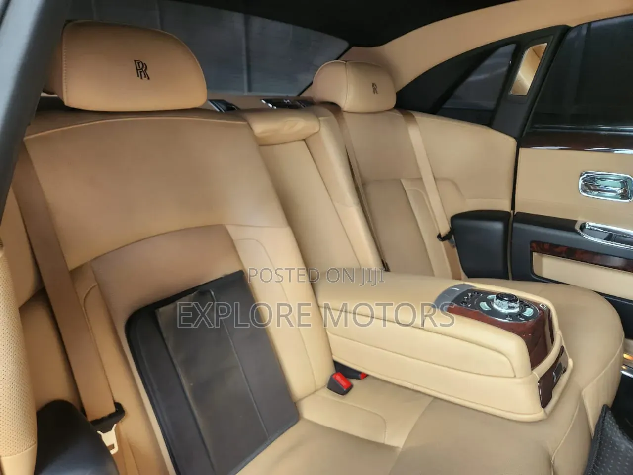 Rolls-Royce Ghost Base 2011 Black