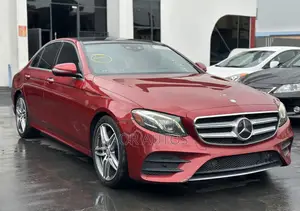 Mercedes-Benz E300 4Matic AWD Sedan (2.0L 4cyl 9A) 2017 Red
