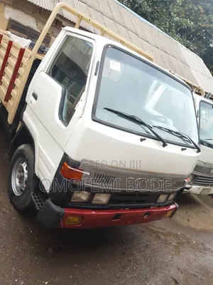 Toyota Dyna 150 Four Tyres With 3y Engine Petrol