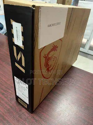 Laptop MSI Raider GE76 12UGS 32GB Intel Core i7 SSD 1T