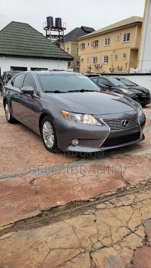 Lexus ES 2015 Gray
