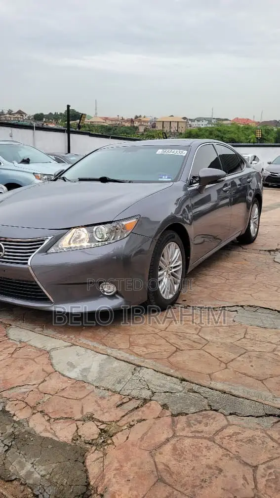Lexus ES 2015 Gray