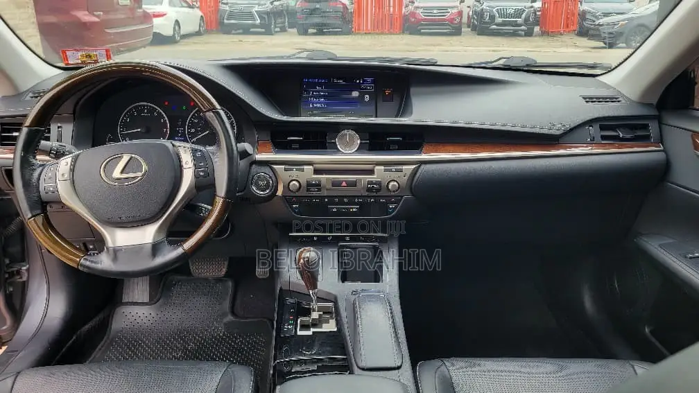 Lexus ES 2015 Gray