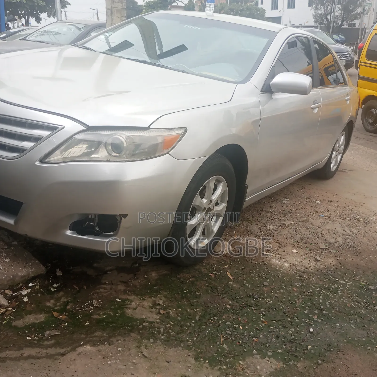 Toyota Camry 2011 Silver