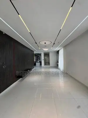 6bdrm Duplex in Lekki for sale