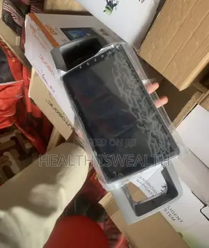 Android Screen With Reverse Camera