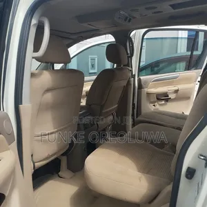 Nissan Armada SE 2010 White