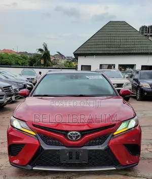 Toyota Camry XSE (2.5L 4cyl 8A) 2019 Red