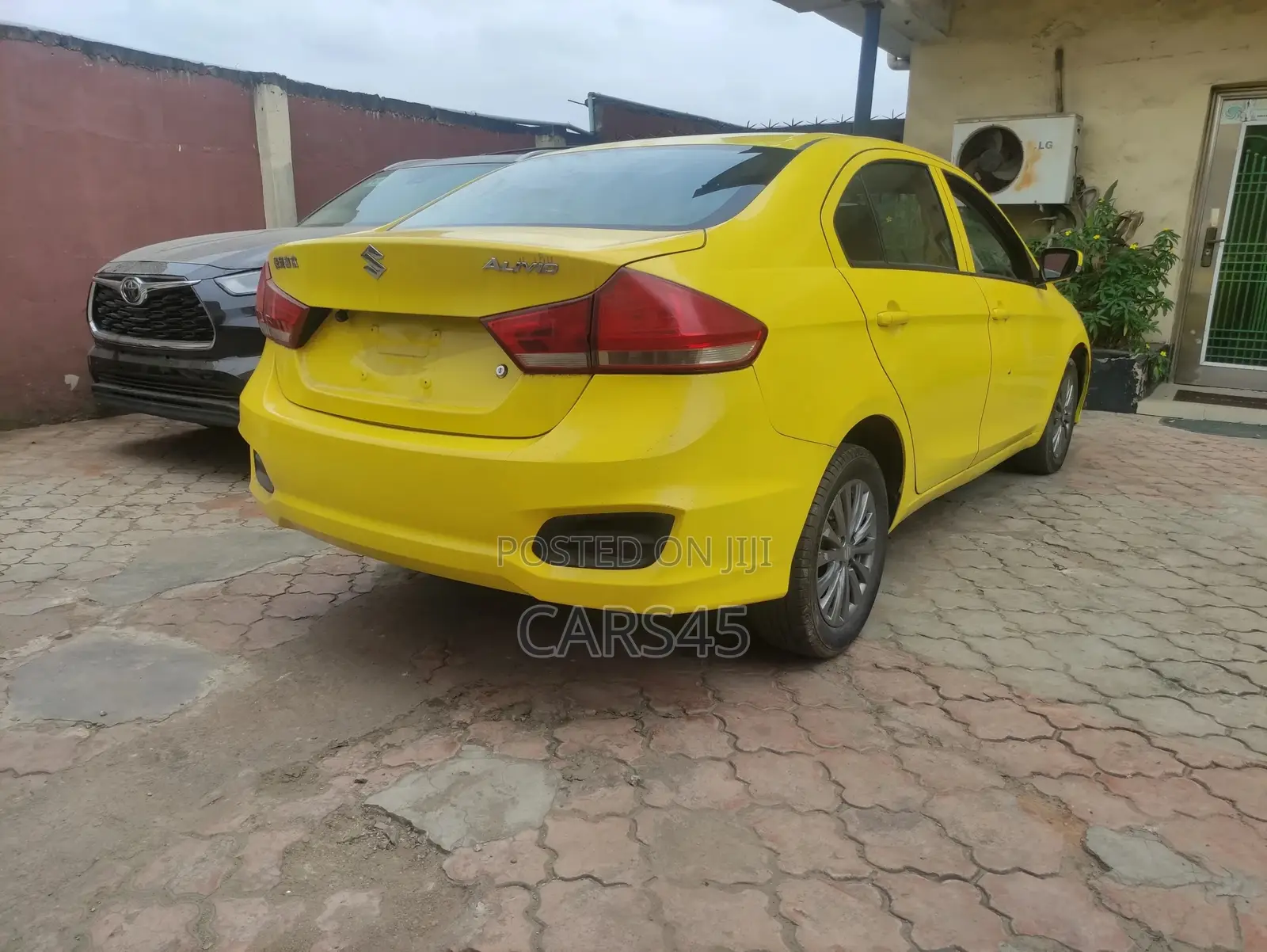 Suzuki Ciaz 2019 Yellow