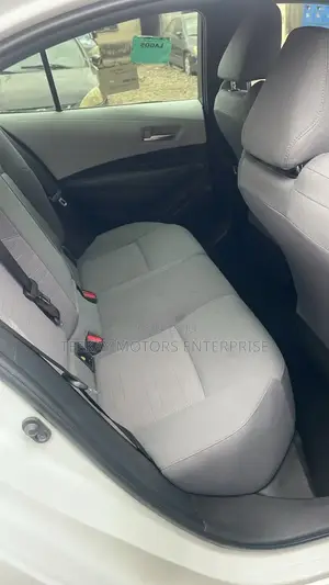 Toyota Corolla L 2022 White
