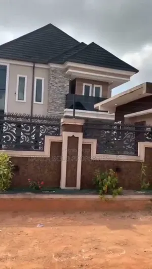 4bdrm Duplex in Benin City for sale