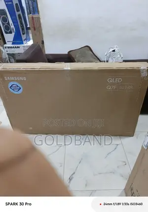 Samsung 55" QLED UHD TV – Your Ultimate Entertainment Screen