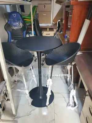 Round Matte Pedestal Table