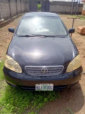 Toyota Corolla LE 2004 Black