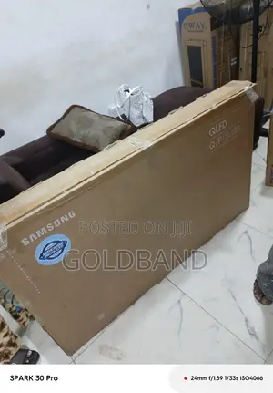 Samsung 55-Inch QLED Smart TV – Ultra HD Display