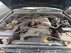 Toyota 4-Runner 2000 Green