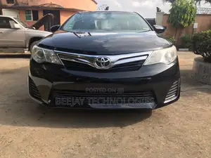 Toyota Camry LE 4dr Sedan (2.5L 4cyl 6A) 2014 Black