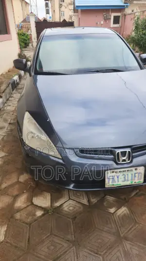 Honda Accord 2005 Gray