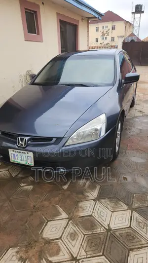 Honda Accord 2005 Gray
