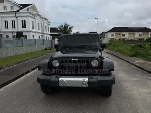 Jeep Wrangler Sahara 2013 Black