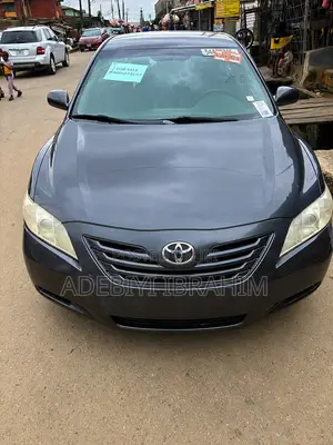 Toyota Camry LE 4dr Sedan (2.4L 4cyl 5A) 2009 Gray