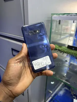 Samsung Galaxy S10e 128 GB Blue